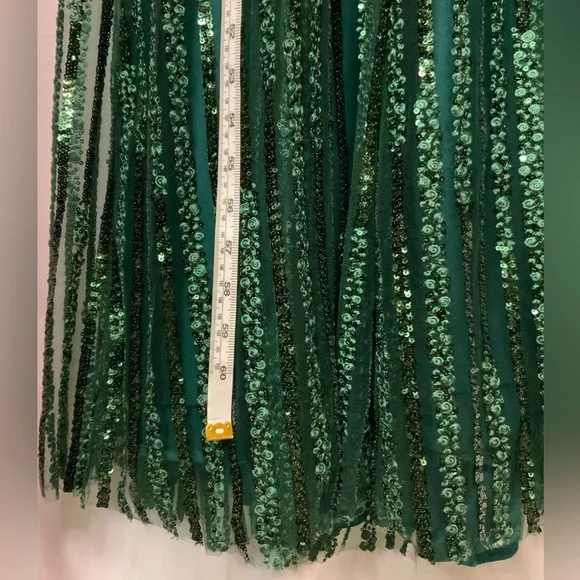 MAC DUGGAL Long Sleeve Sequin Emerald Green Gown - Picture 7 of 12